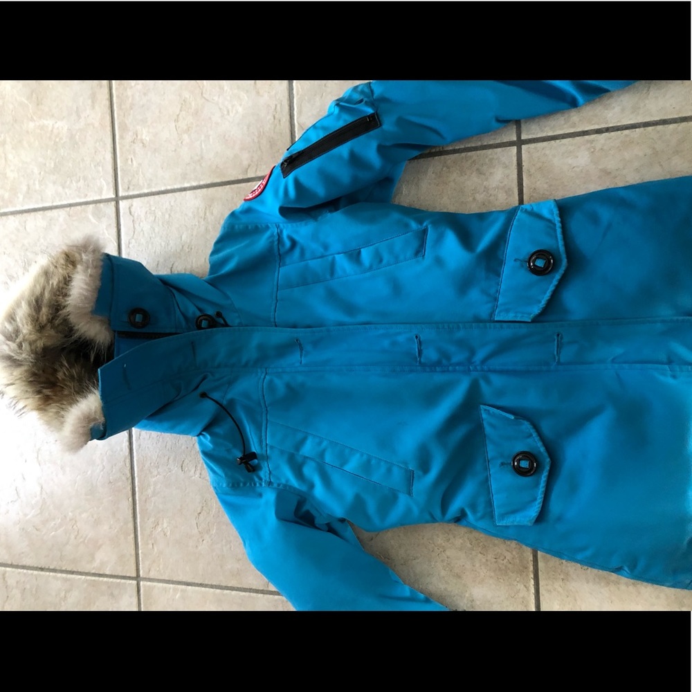 Authentic Canada Goose Montebello Parka - Picture 12 of 16